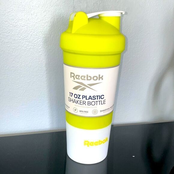 🔥Reebok 17 OZ PLASTIC SHAKER BOTTLE New - Picture 1 of 7